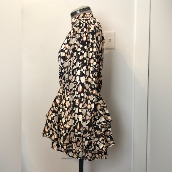 NWT Endless Rose open back romper - Picture 4 of 15